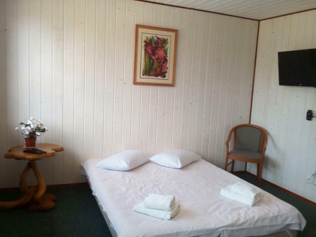 Hotel Galushko Mykuljtsjin Eksteriør bilde